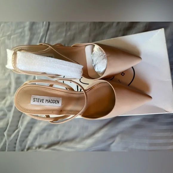 Steve Madden Nude Strappy Heels - Picture 3 of 12